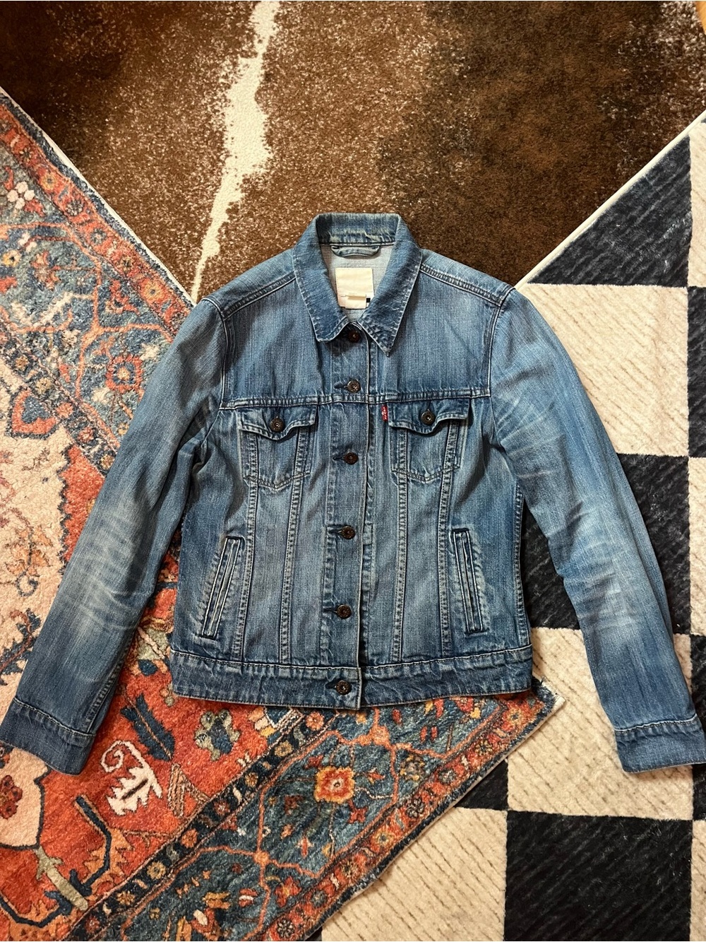 Vintage Levi’s Trucker Jacket Medium Blue